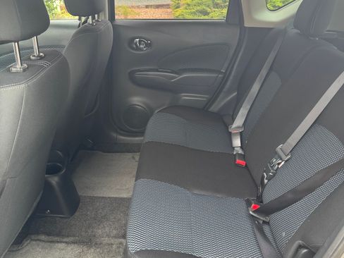 Used 2016 Nissan Versa Note SV FWD image 4