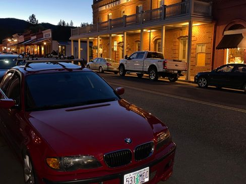 Used 2004 BMW 330i Sedan image 4