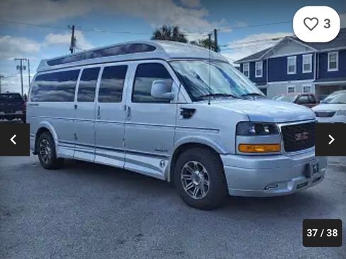 Used 2022 GMC Savana 2500 Extended w/ Enhanced Convenience Package image 1