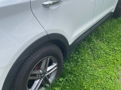 Used 2017 Hyundai Santa Fe Sport AWD/4WD image 10