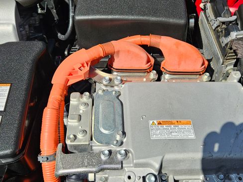 Used 2017 Lexus ES 300h image 30