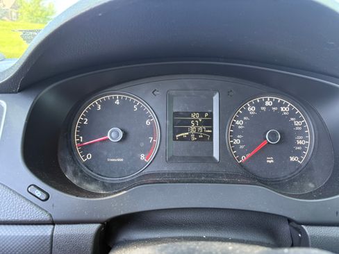 Used 2011 Volkswagen Jetta SE image 10