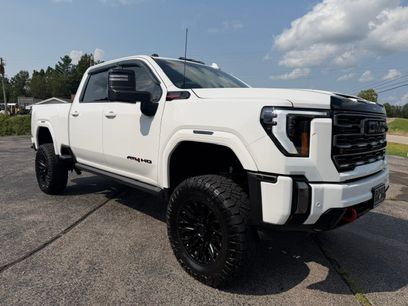 Used 2024 GMC Sierra 2500 AT4 w/ AT4 Premium Plus Package