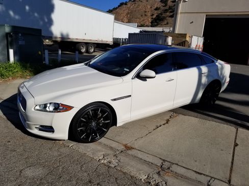 Used 2011 Jaguar XJ L image 5