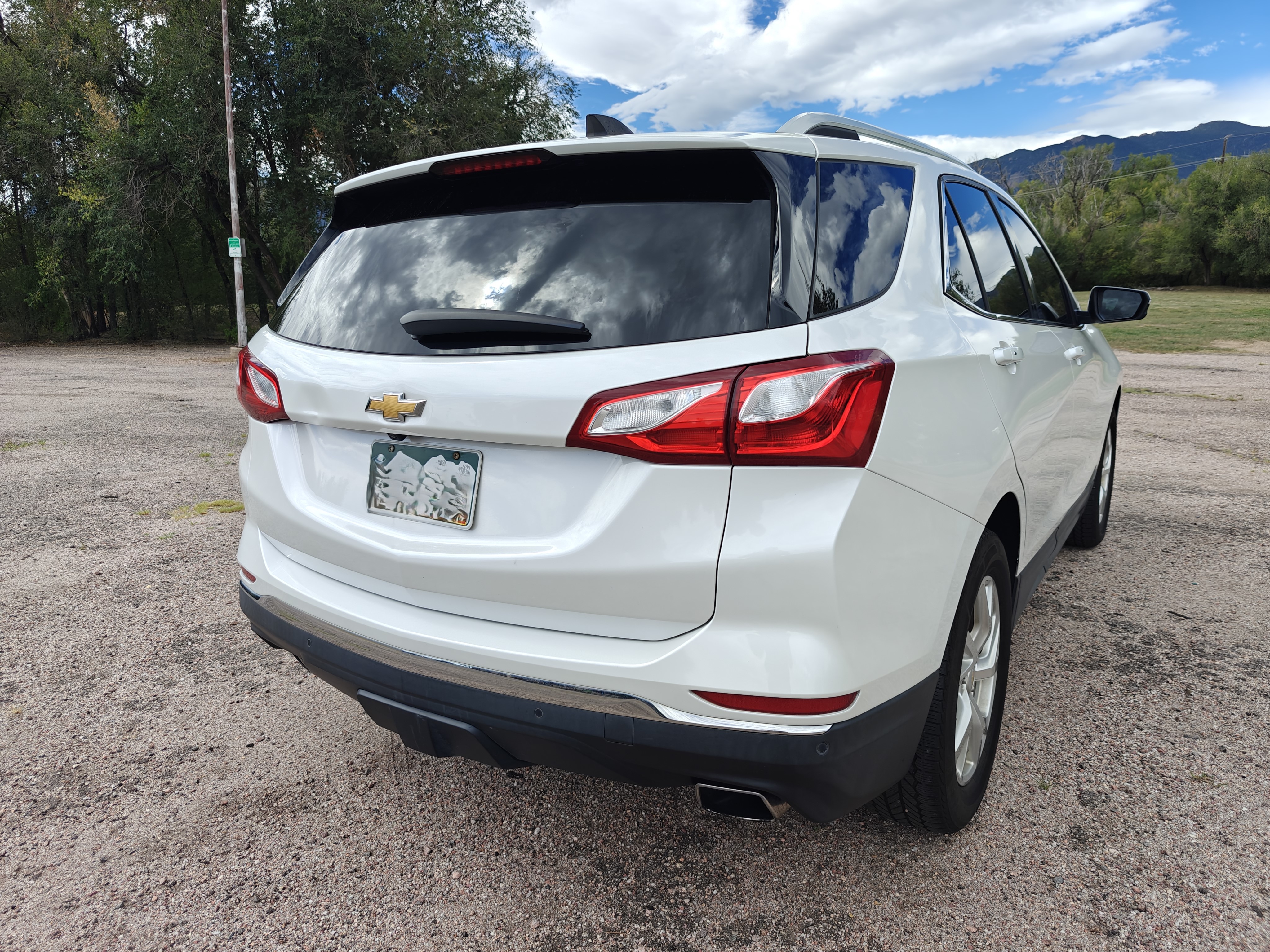Used 2018 Chevrolet Equinox LT AWD/4WD image 9
