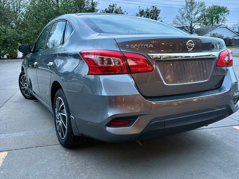 Used 2017 Nissan Sentra S image 5