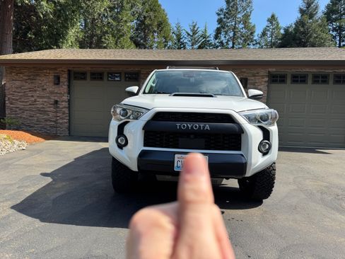 Used 2022 Toyota 4Runner TRD Pro AWD/4WD image 2