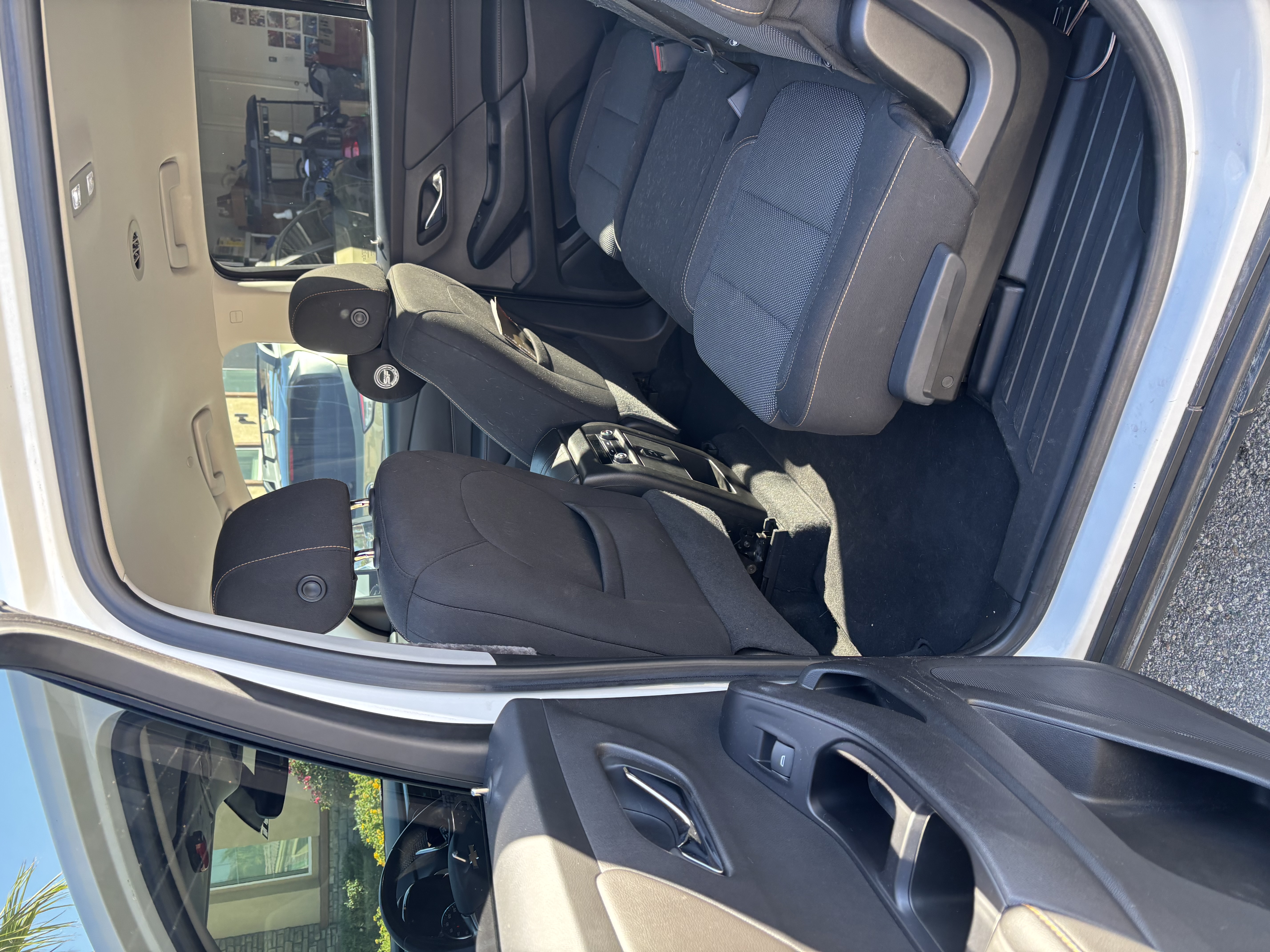 Used 2018 Chevrolet Traverse LT FWD image 14