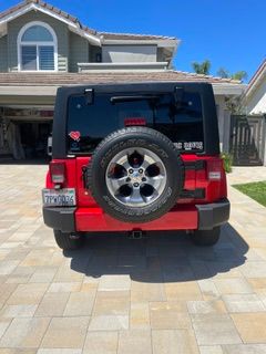 Used 2016 Jeep Wrangler Unlimited Sahara w/ Connectivity Group AWD/4WD image 4