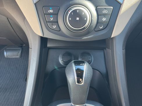 Used 2017 Hyundai Santa Fe Sport image 14