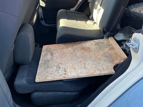 Used 2011 Jeep Wrangler Unlimited Sport image 8