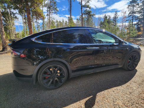 Used 2020 Tesla Model X Performance image 17