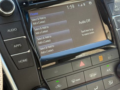 Used 2017 Toyota Camry LE image 8