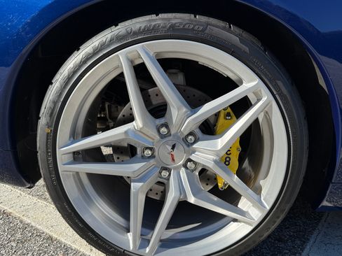 Used 2006 Chevrolet Corvette Coupe w/ Preferred Equipment Group image 25