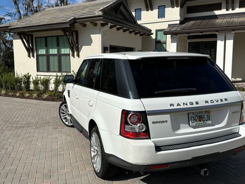 Used 2013 Land Rover Range Rover Sport HSE LUX image 9