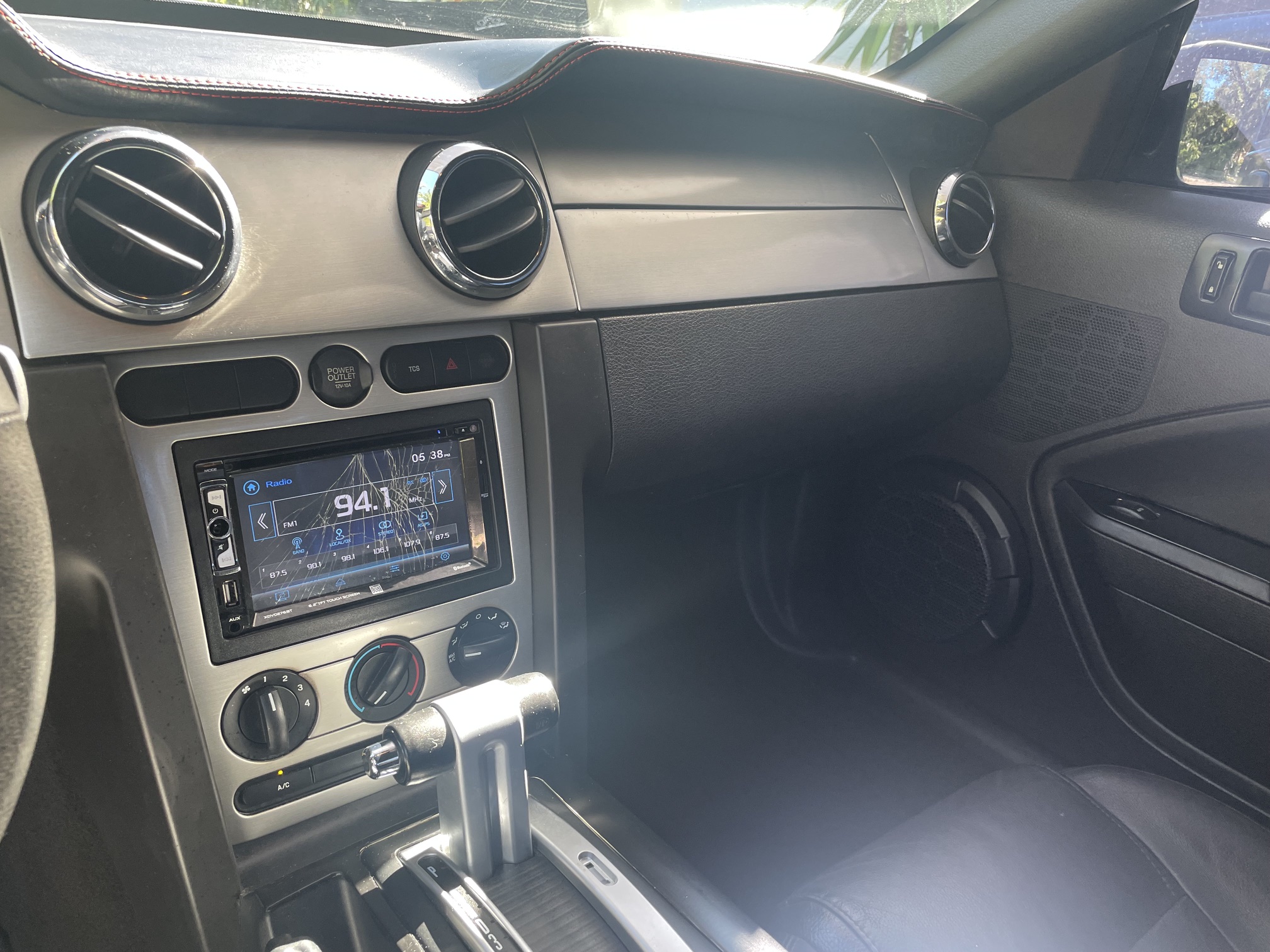 Used 2005 Ford Mustang GT Premium RWD image 9