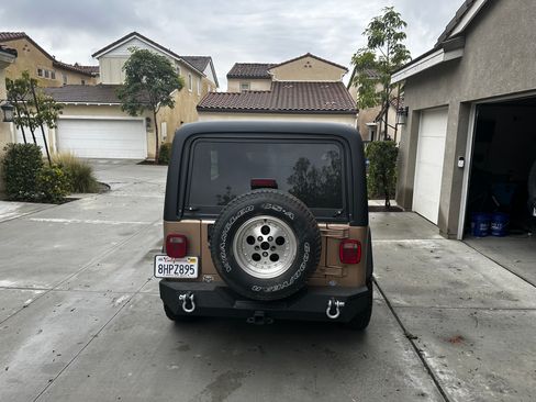 Used 1999 Jeep Wrangler Sahara AWD/4WD image 5