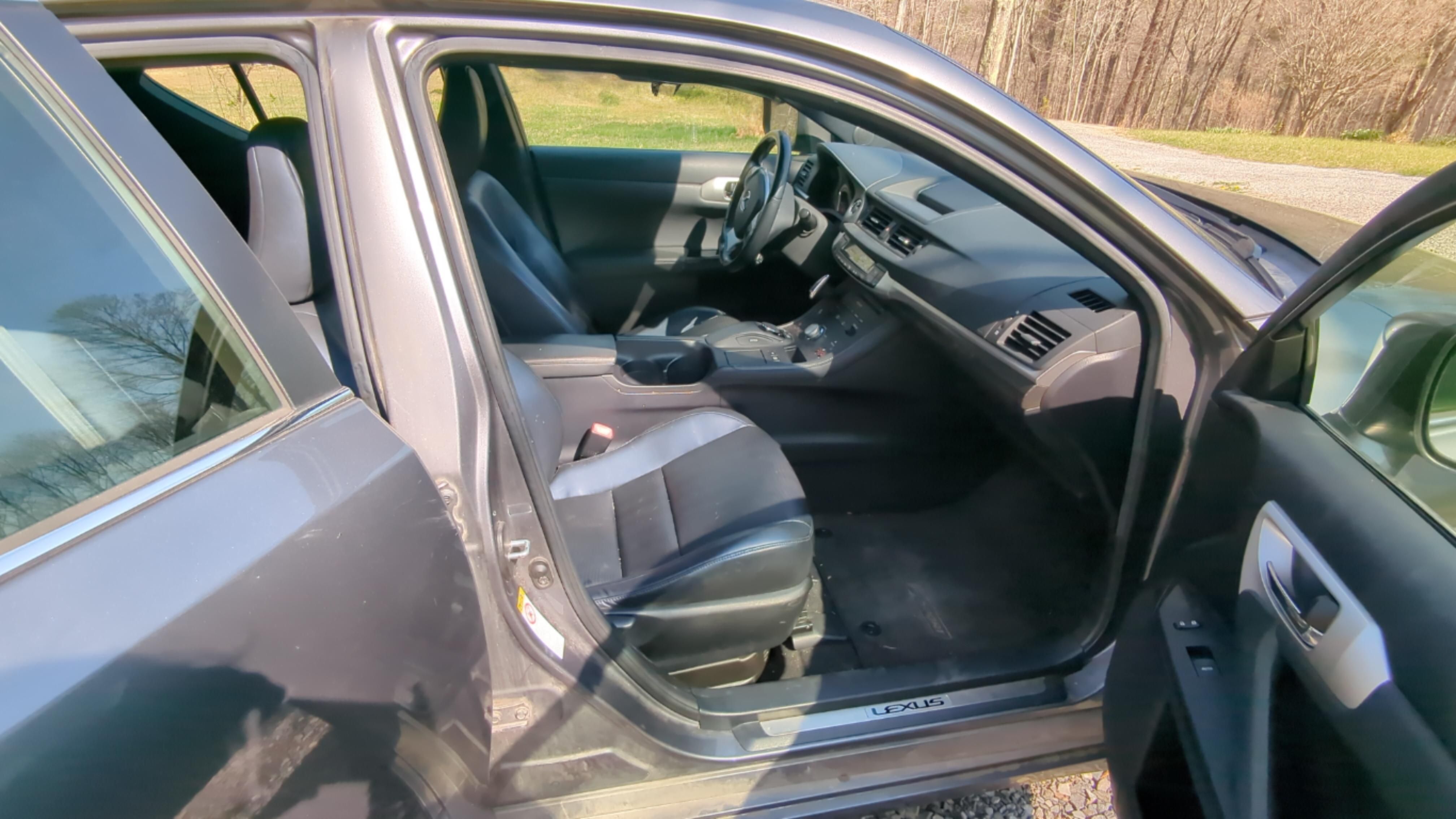 Used 2012 Lexus CT 200h Premium w/ F Sport Special Edition FWD image 11
