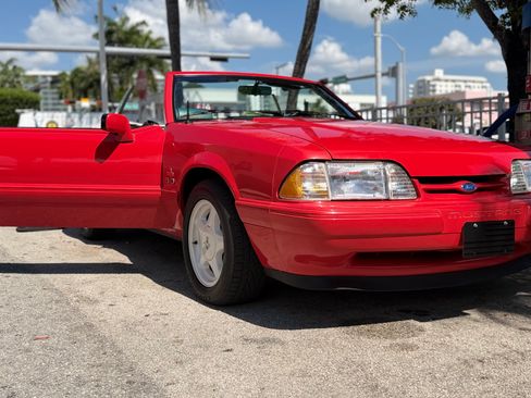 Used 1992 Ford Mustang LX RWD image 12