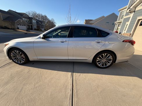 Used 2015 Hyundai Genesis 3.8 w/ Option Group 04 image 8