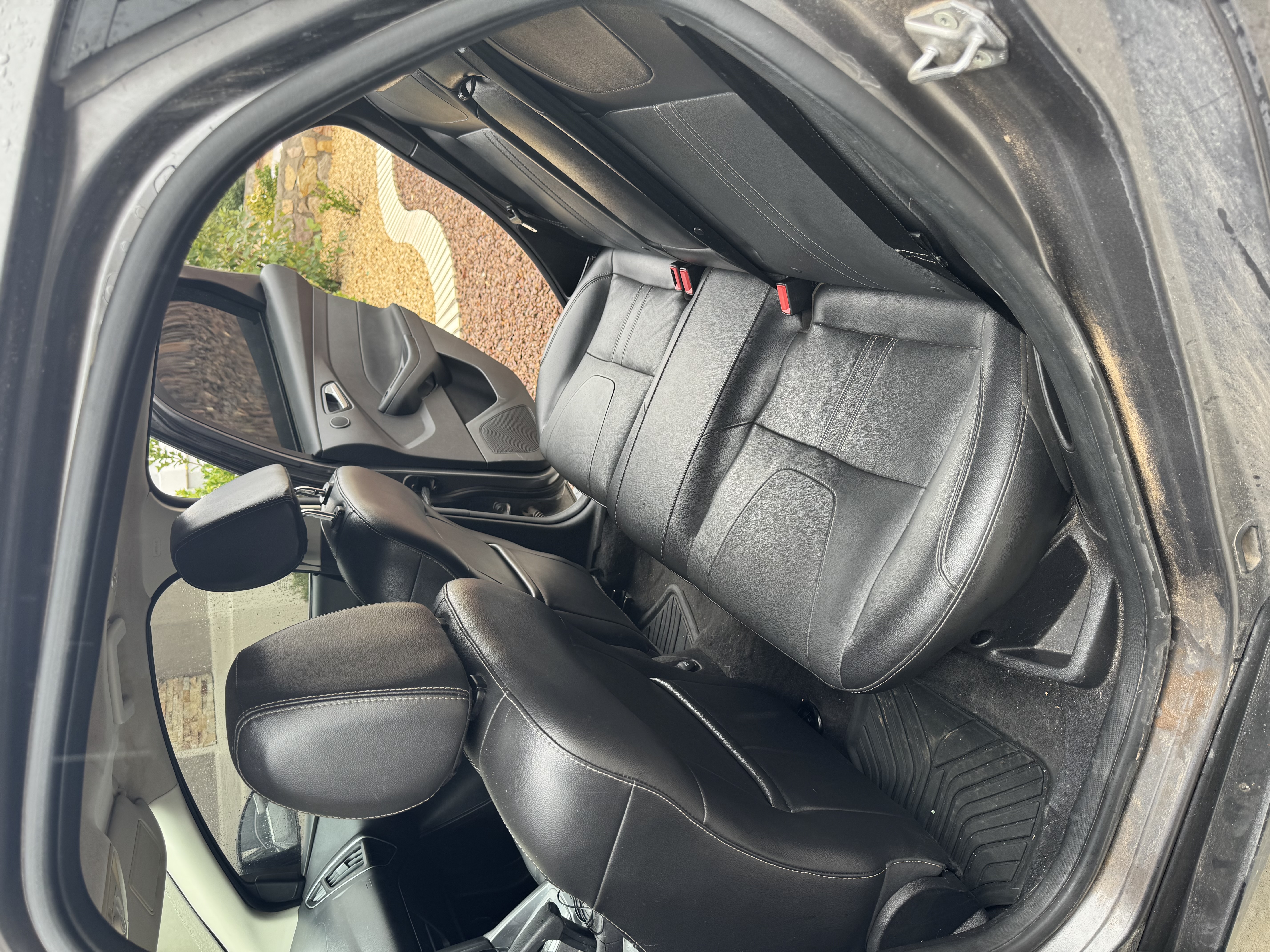 Used 2014 Ford Focus Titanium FWD image 16