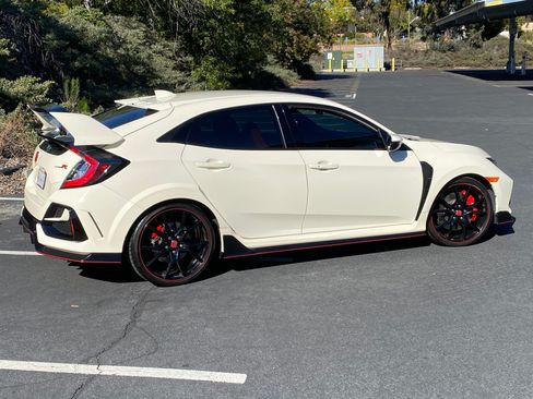 Used 2021 Honda Civic Type R image 4
