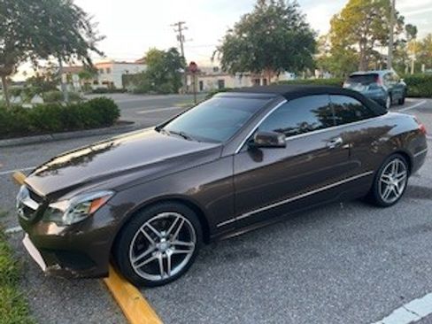 Used 2015 Mercedes-Benz E 400 Cabriolet image 2