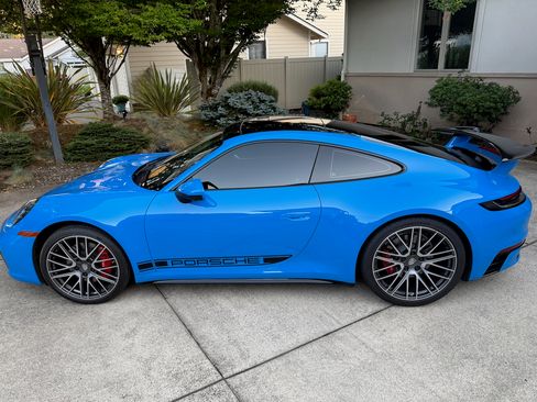 Used 2023 Porsche 911 Carrera 4S image 12