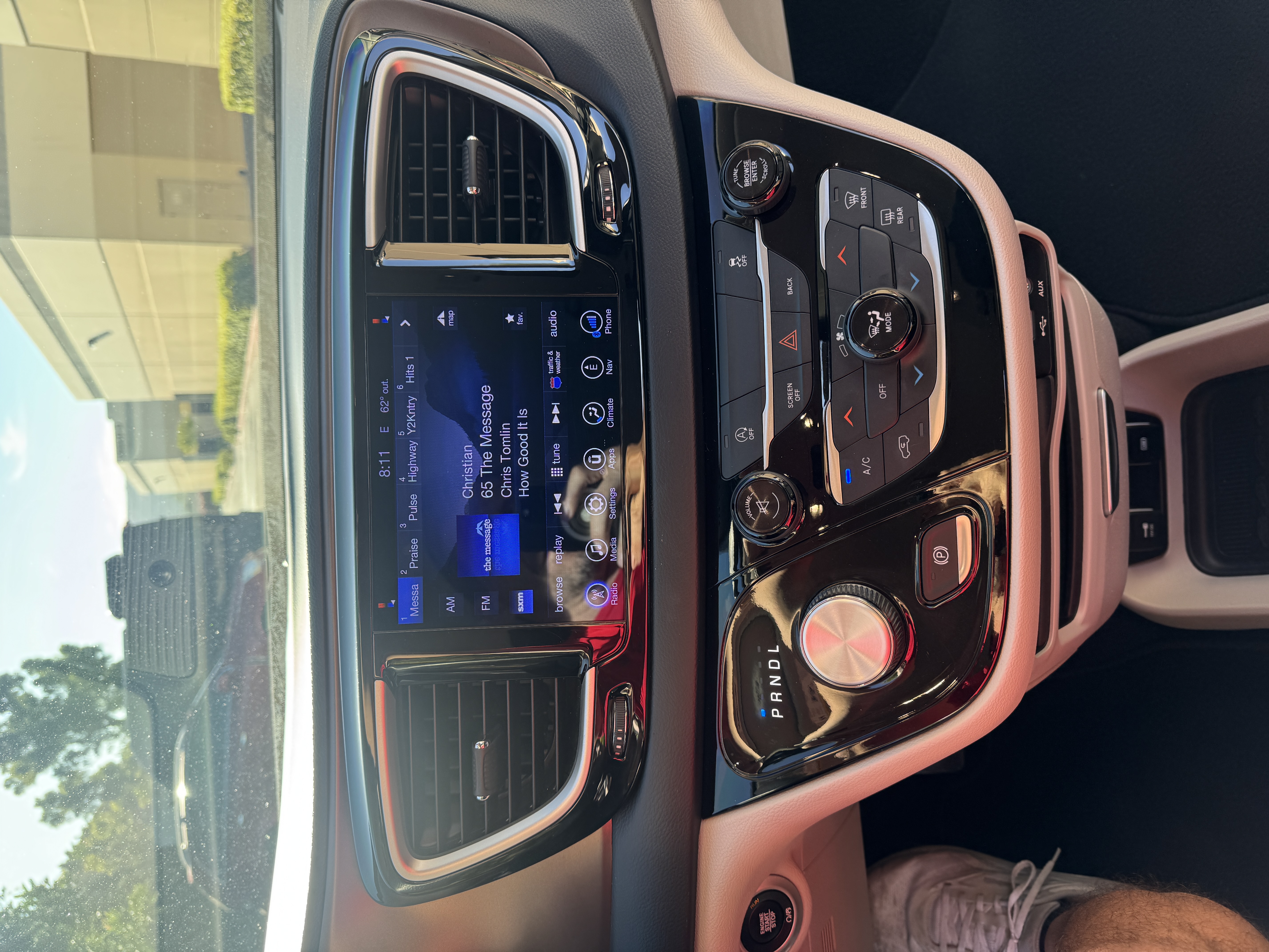 Used 2017 Chrysler Pacifica Touring FWD image 8