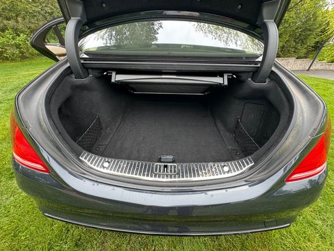 Used 2017 Mercedes-Benz S 550 4MATIC Sedan image 18