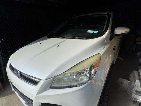 Used 2014 Ford Escape Titanium image 5