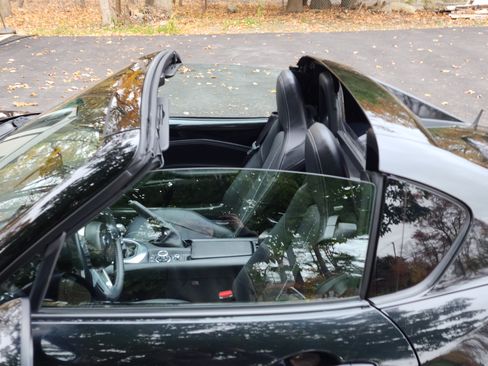 Used 2021 MAZDA MX-5 Miata RF Grand Touring image 21