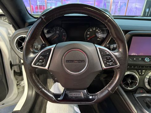 Used 2017 Chevrolet Camaro SS image 10