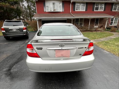 Used 2004 Toyota Camry SE image 4