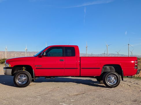 Used 1999 Dodge Ram 2500 Truck Long Bed image 2