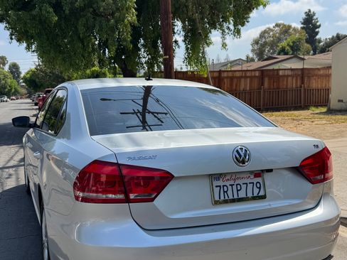 Used 2015 Volkswagen Passat 1.8T Limited Edition image 4