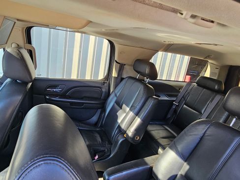 Used 2008 GMC Yukon XL Denali image 9