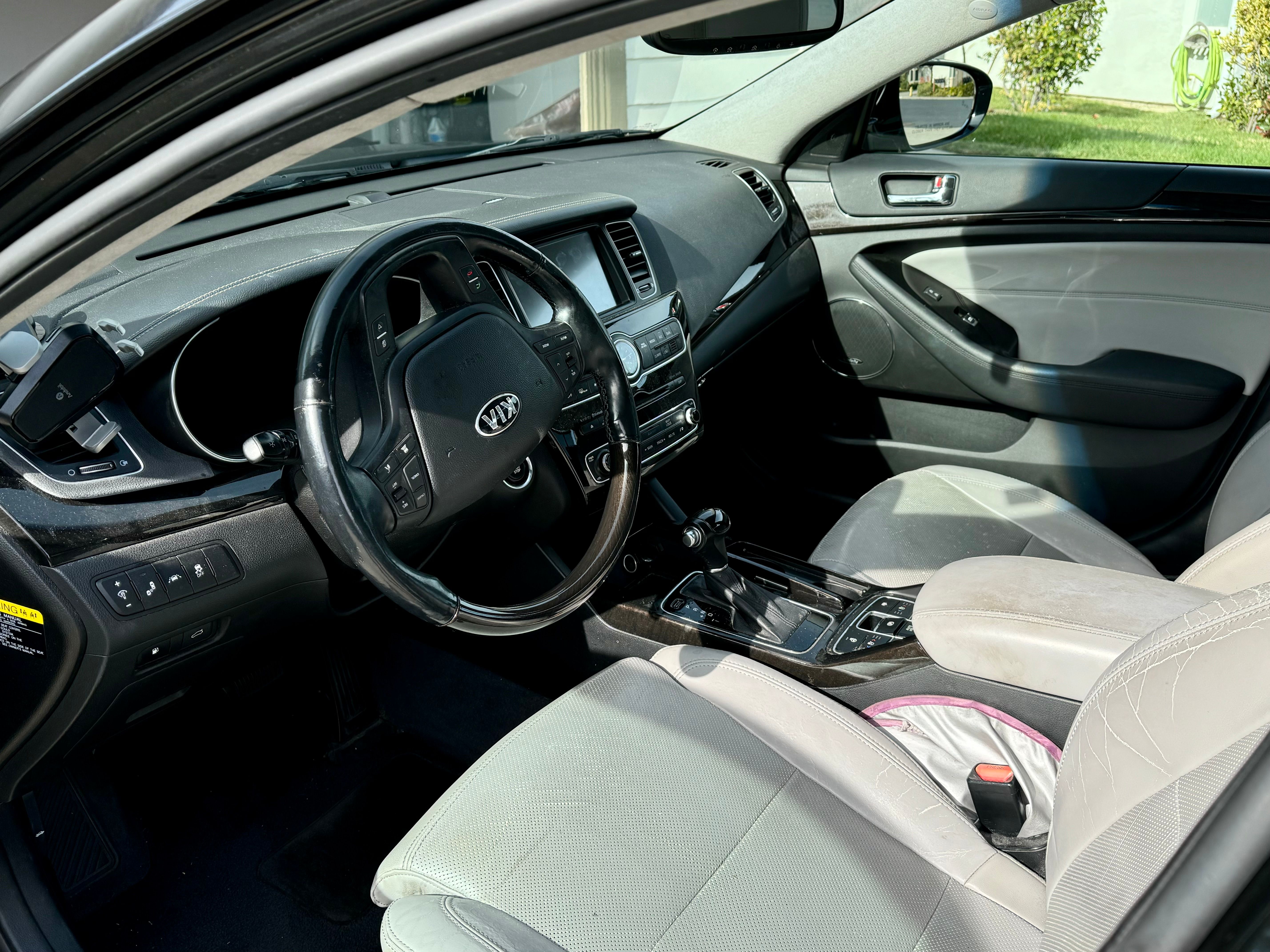 Used 2014 Kia Cadenza Limited FWD image 11