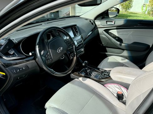 Used 2014 Kia Cadenza Limited FWD image 11