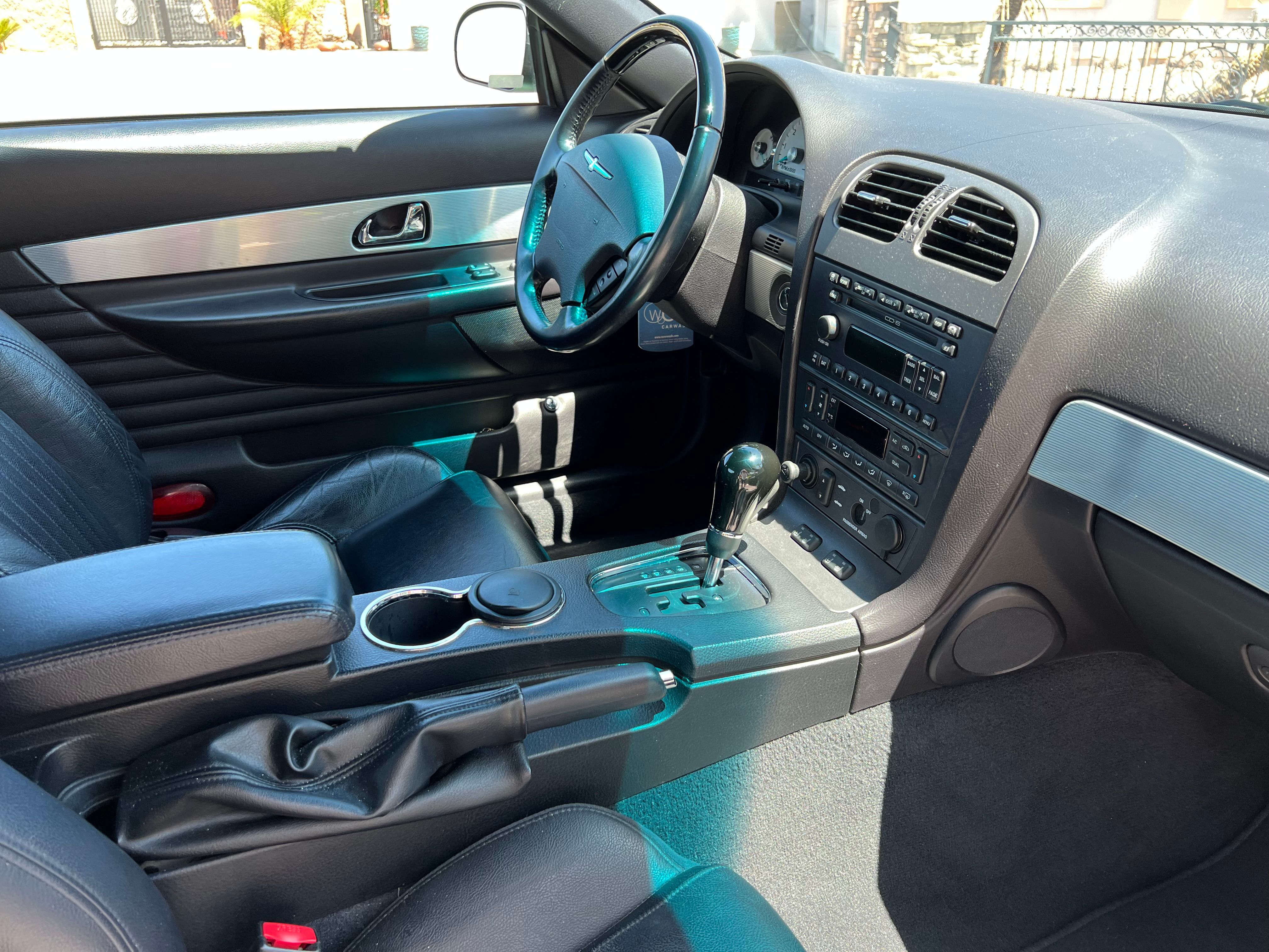 Used 2004 Ford Thunderbird RWD image 10