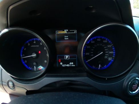 Used 2016 Subaru Outback 3.6R Limited image 9