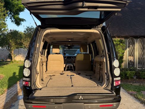 Used 2015 Land Rover LR4 HSE image 21