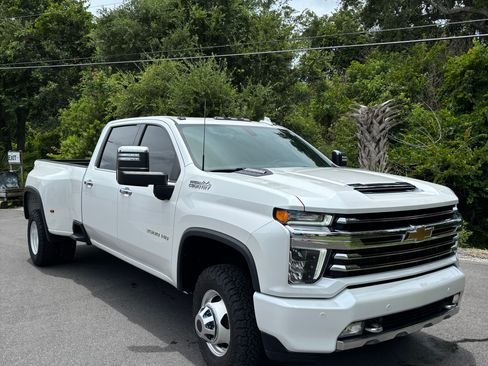 Used 2022 Chevrolet Silverado 3500 High Country AWD/4WD image 1