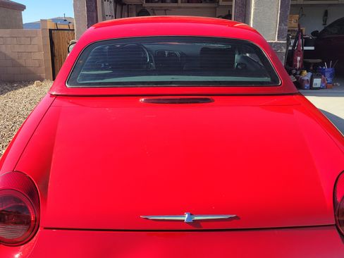 Used 2004 Ford Thunderbird image 8