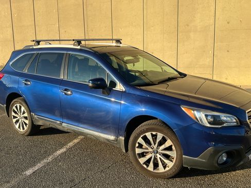 Used 2017 Subaru Outback 3.6R Touring w/ Popular Package #5A image 1