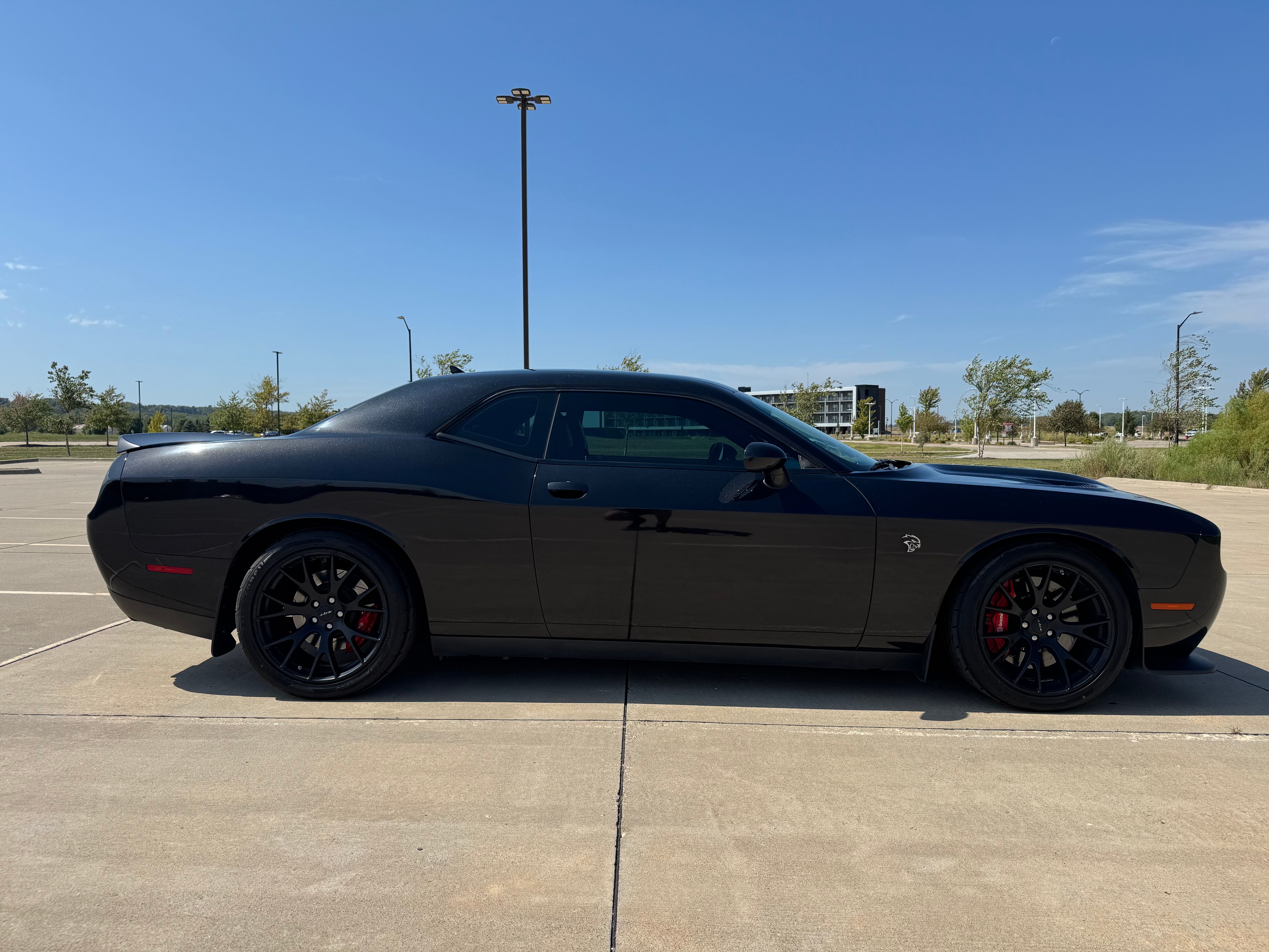 Used 2015 Dodge Challenger SRT Hellcat RWD image 6