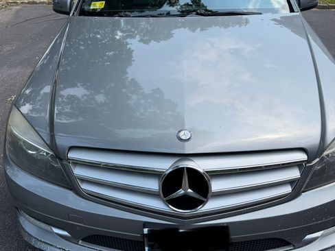 Used 2011 Mercedes-Benz C 300 4MATIC Sedan image 1