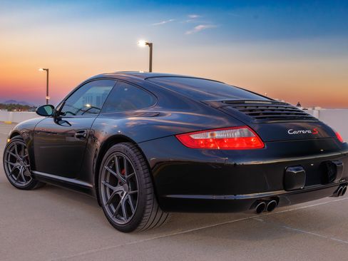 Used 2007 Porsche 911 Carrera S image 4