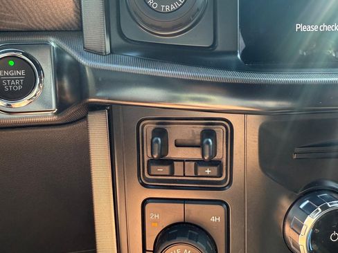 Used 2023 Ford F150 Platinum w/ Equipment Group 701A High image 15