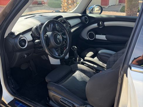 Used 2015 MINI Cooper S FWD image 9